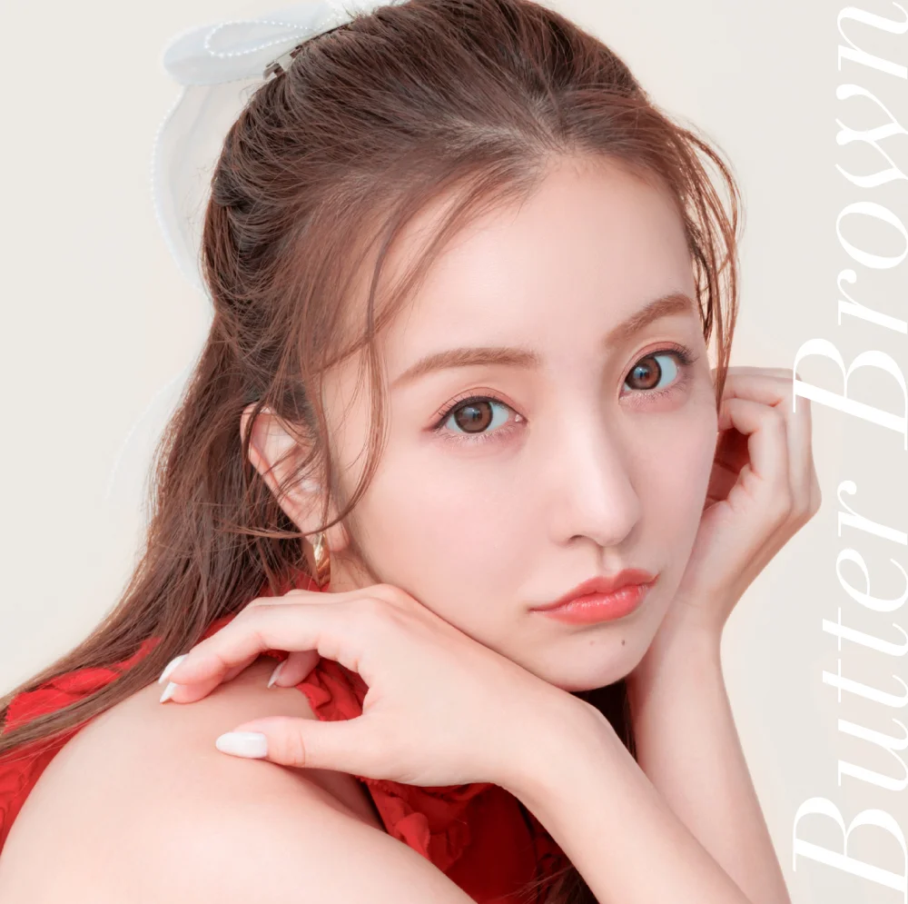 板野友美さんバターブラウン着用イメージ